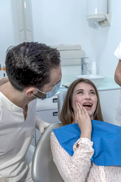 Best Emergency Dental Care for Broken or Chipped Teeth in Hanscom Af, MA